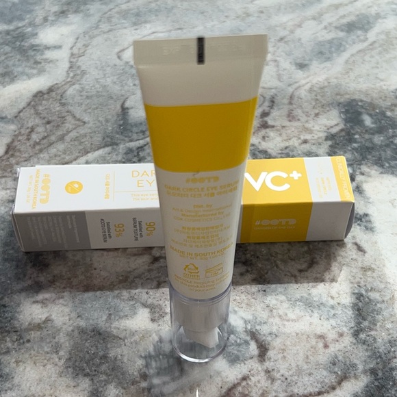 OOTD EVE VEGAN DARK CIRCLE EYE SERUM -VITAMIN C - Picture 11 of 16